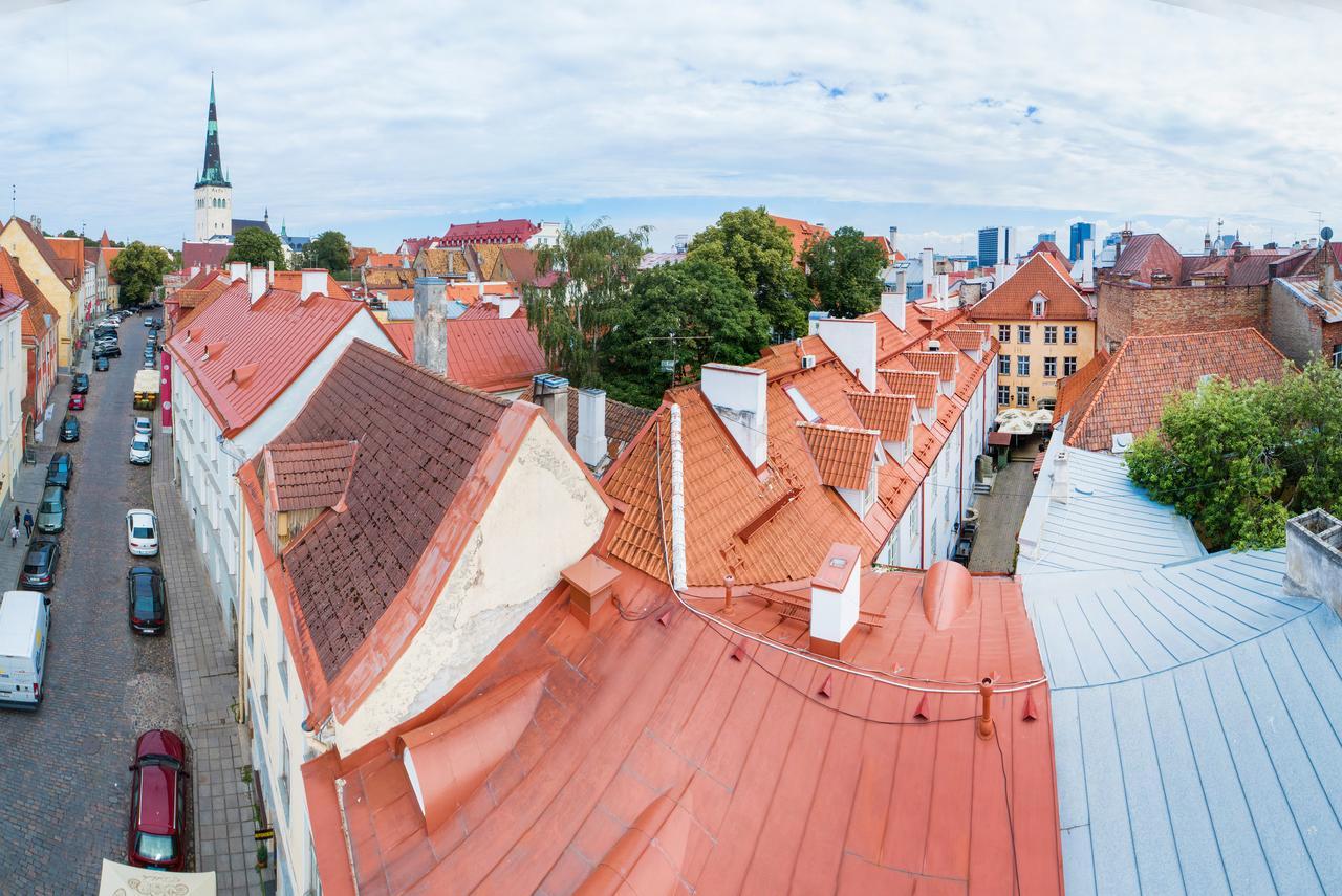 Meriton Old Town Garden Hotel Tallin Exterior foto