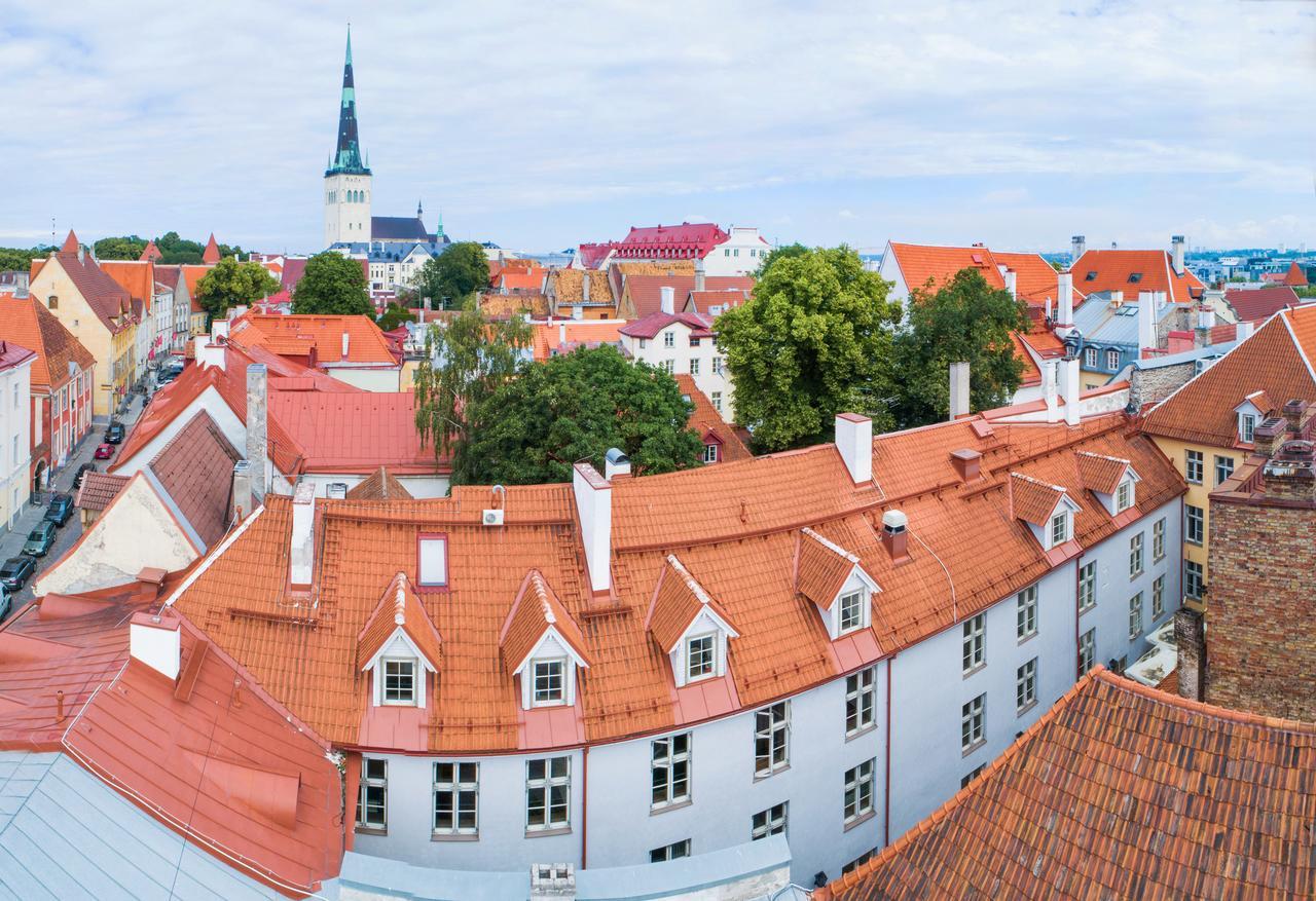 Meriton Old Town Garden Hotel Tallin Exterior foto